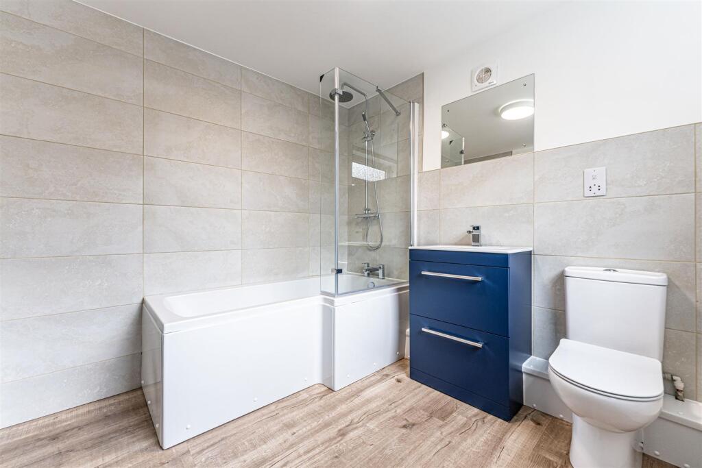 160 Lightwood Road - by Ralph Media Group 01092.jp