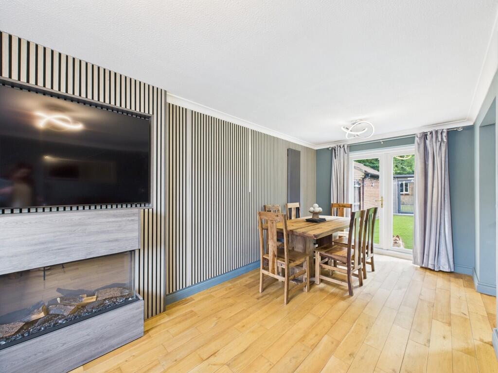 CAM01835G0-PR0255...