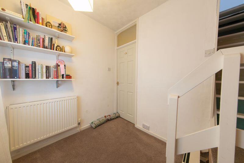 Bedroom 3/Home working space