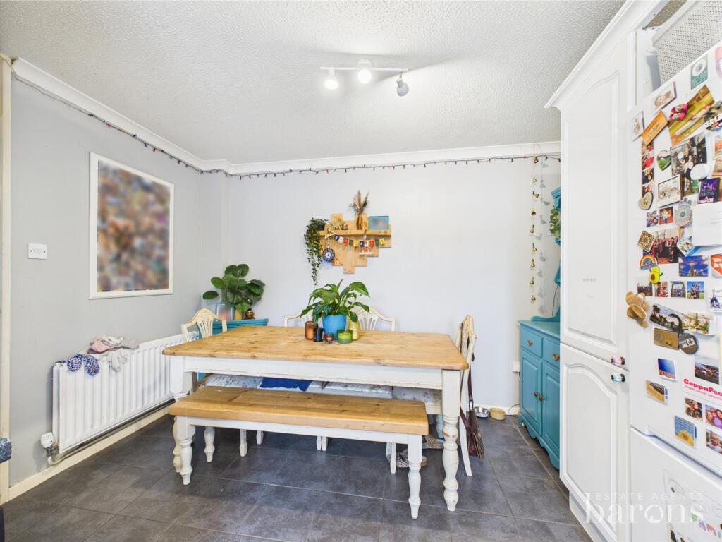 CAM05005G0-PR0084-STILL004 - Copy.jpg