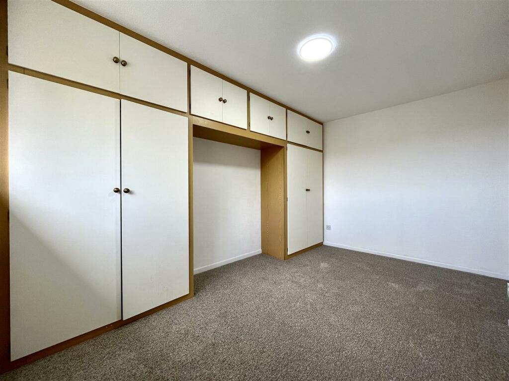 Bedroom 1 Aspect 2