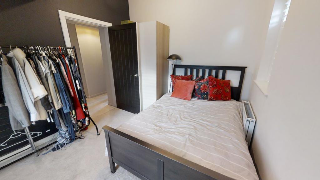HomeDaze-Presents-Singleton-Drive-M25-5-BED-MODERN