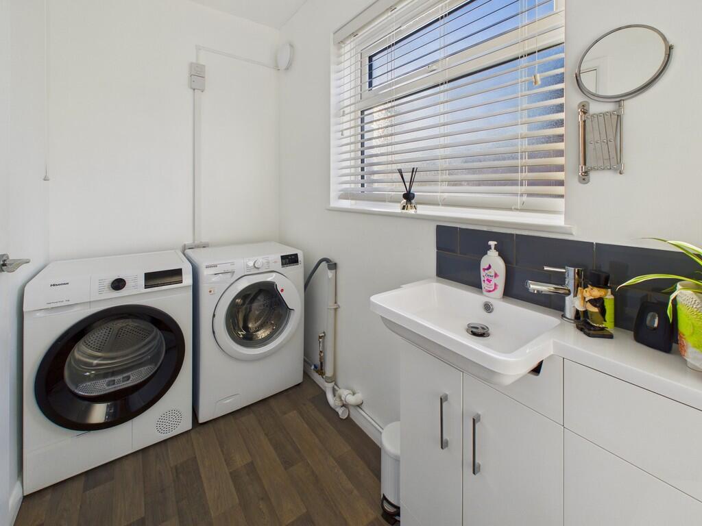 CAM05068G0-PR0062...