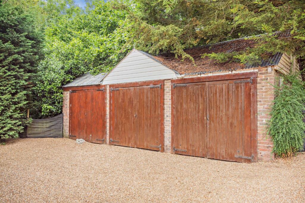 Garage Block