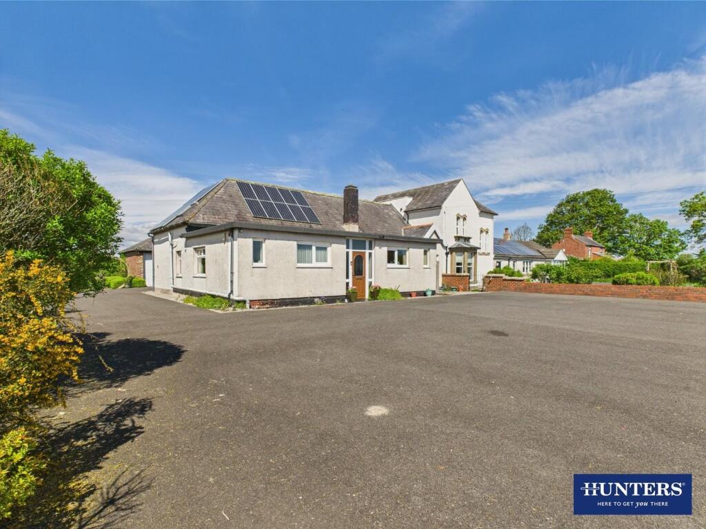 Driveway/Parking