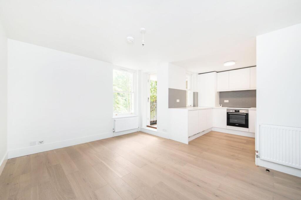 23655_daniel_watney_flat_3_348_st_john_street_11
