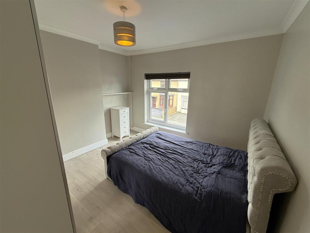 Bedroom 1A.JPG