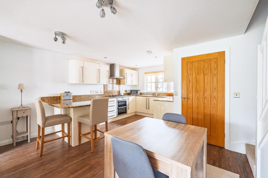 4 Elizabeth Cottages-13.jpg