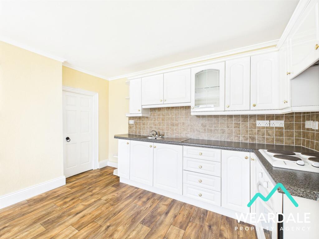 Kitchen/Dining Area