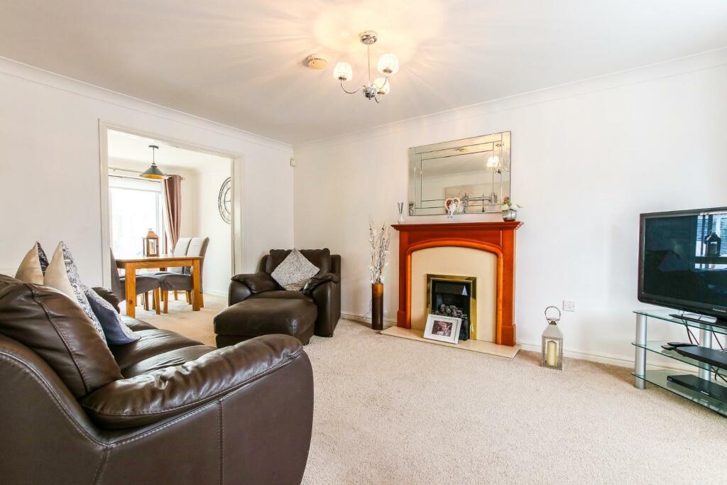 Sitting room1.jpg