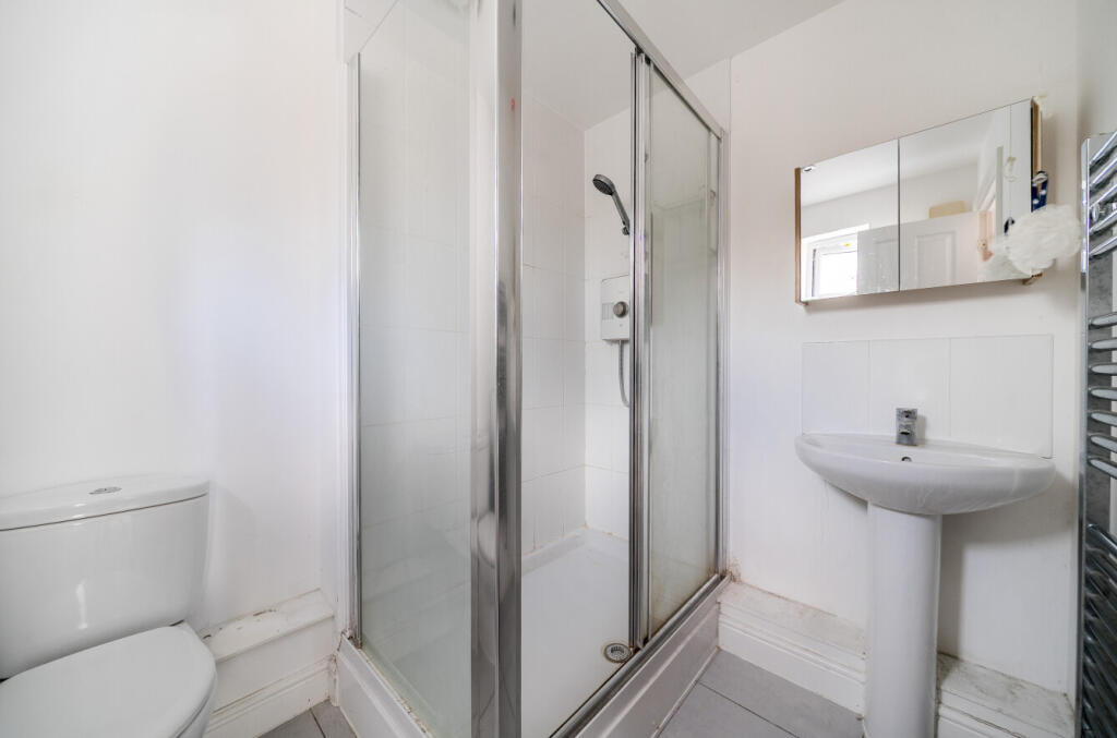 1385350-9-692736f...