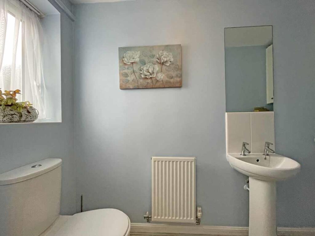 Yellowmead Road 40 WC.jpg