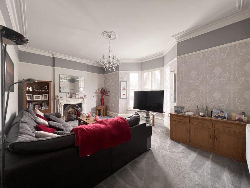 4 - Living Room