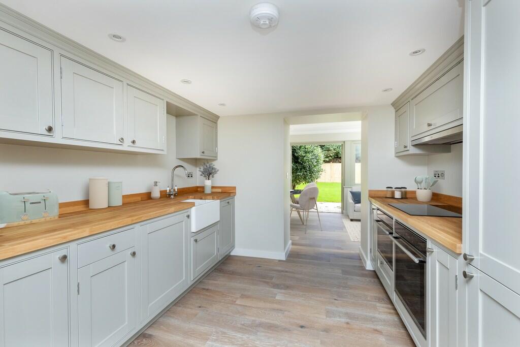 4 Courtwick Park ...