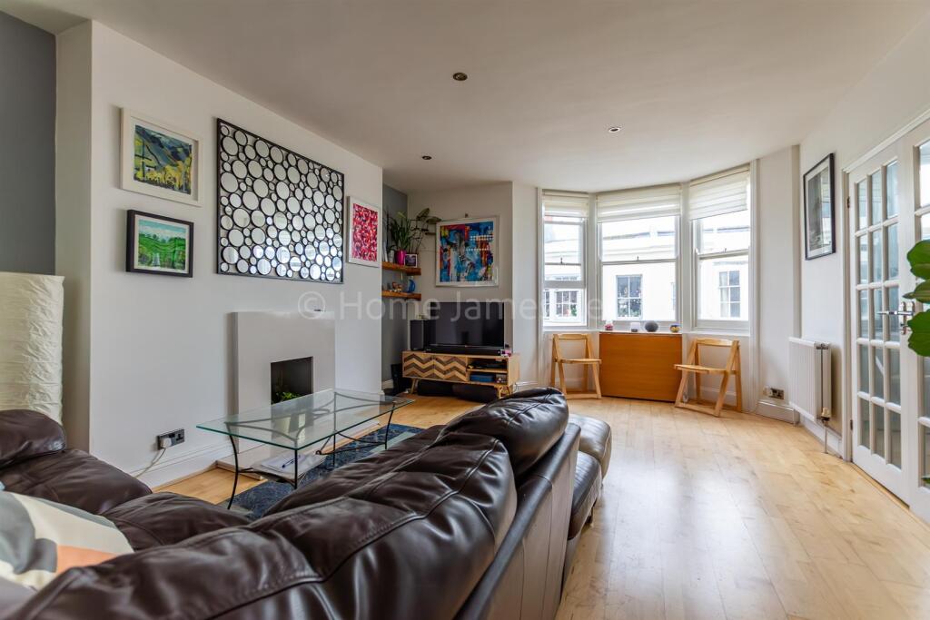 18575569 Sitting Room (2).jpg