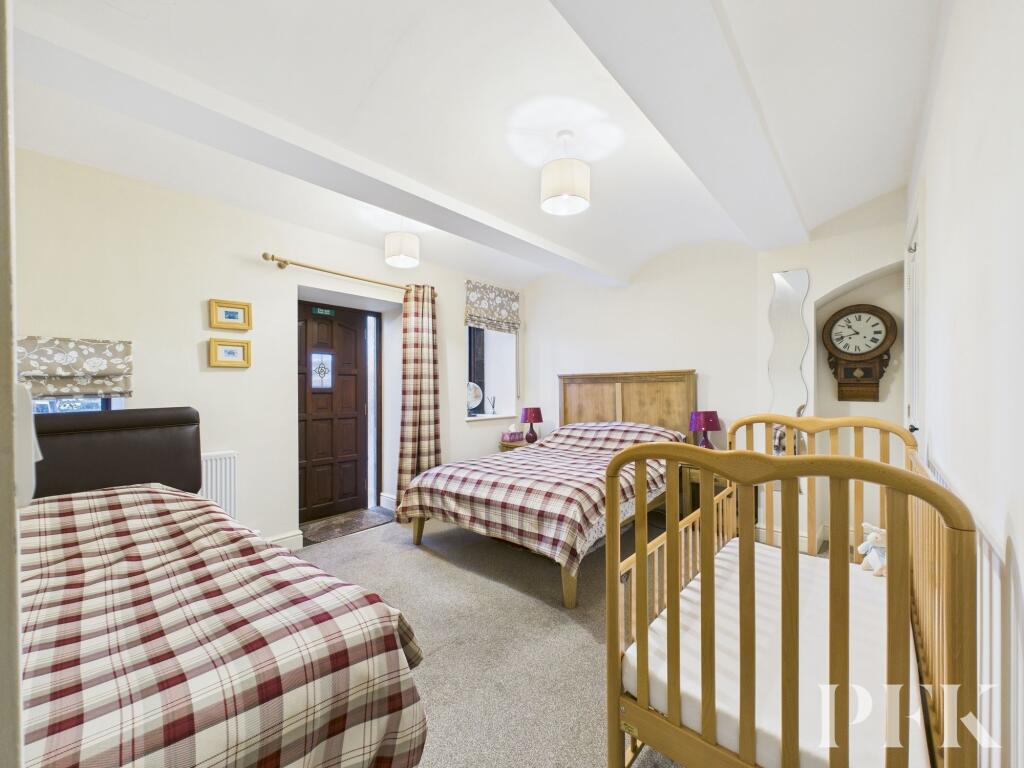 Lower ground floor bedroom 5