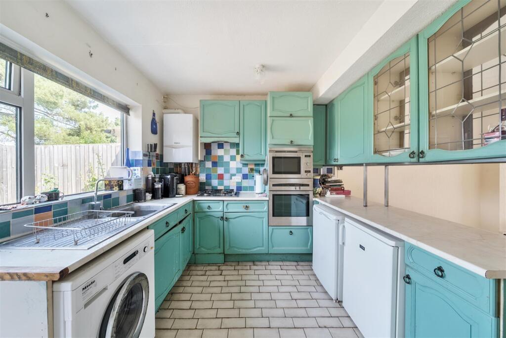 Springfield Close - Kitchen 1.jpg