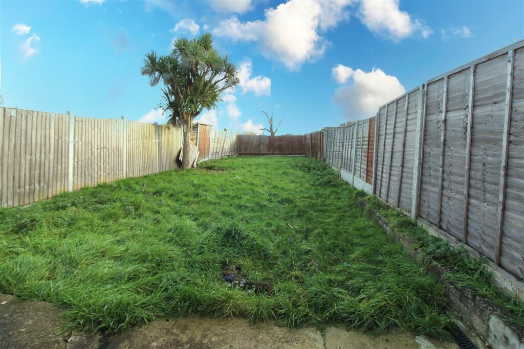 New Rear Garden (2).JPG