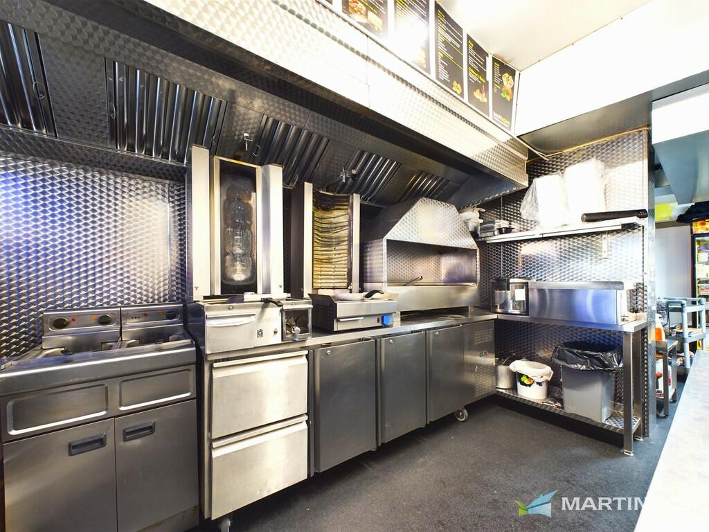 CAM02318G0-PR0358...