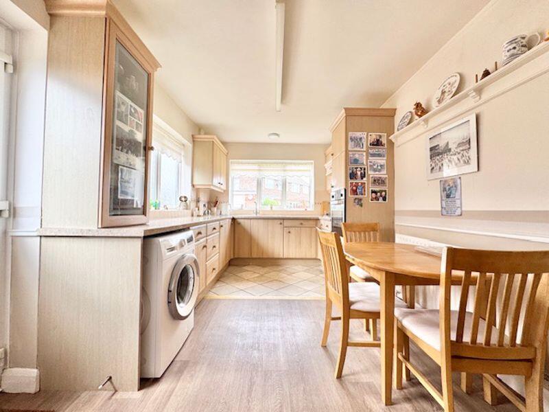 Kitchen diner