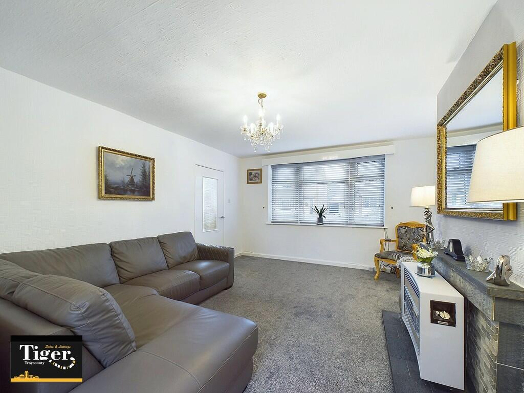 CAM02176G0-PR0406...