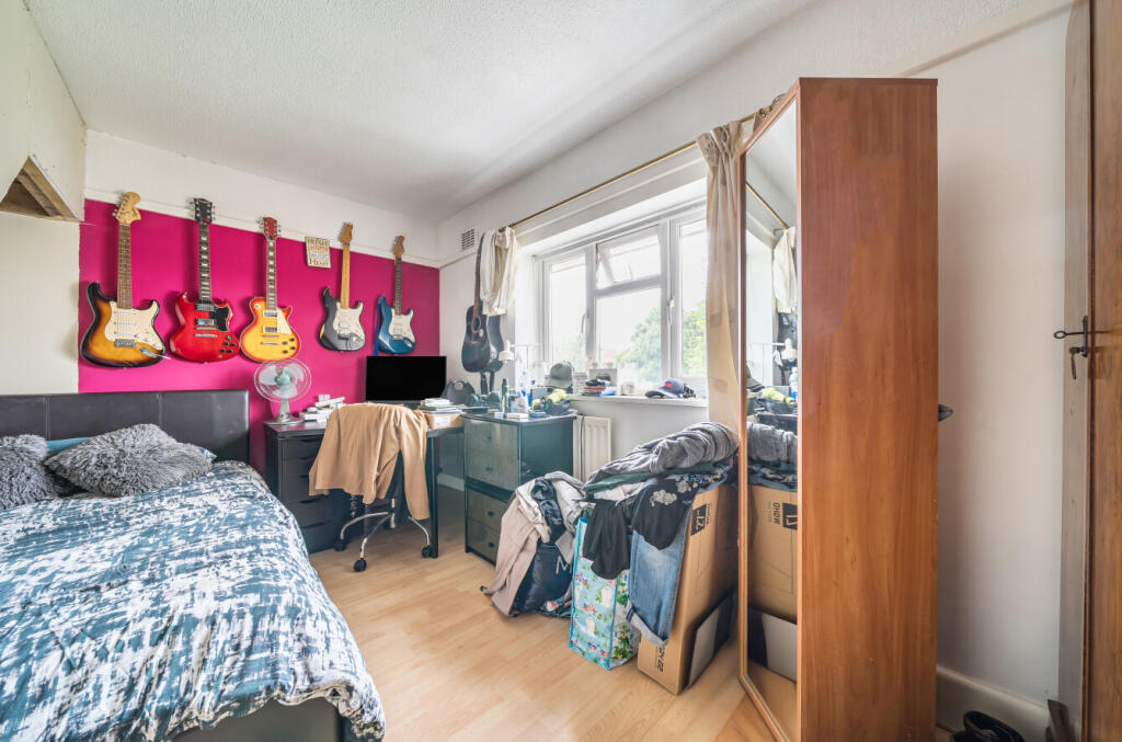 1344172-7-68a85ba...