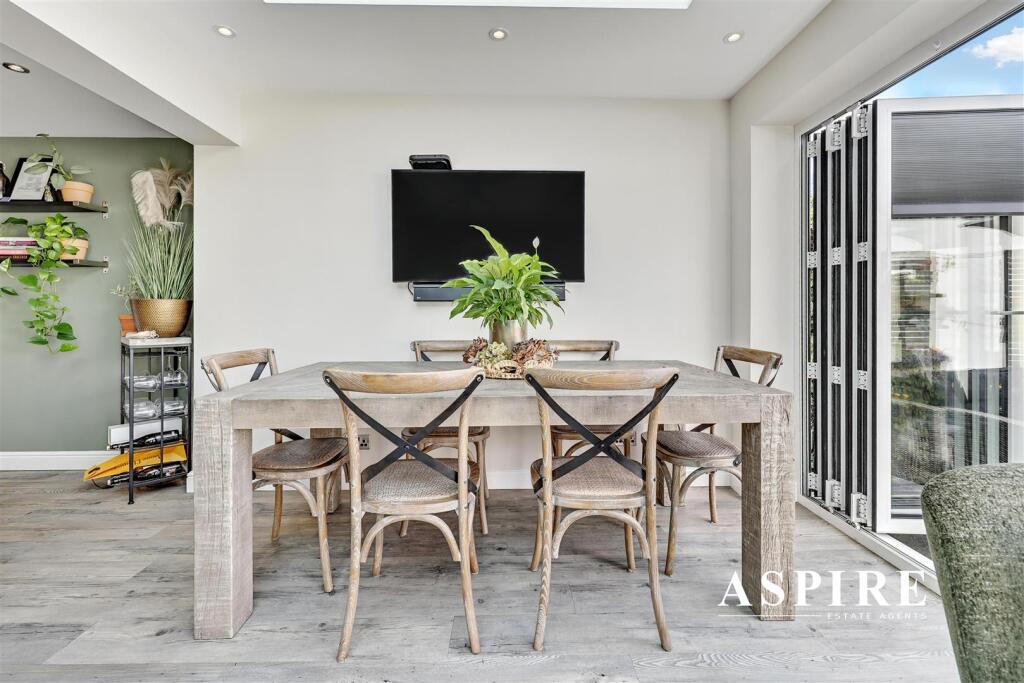 Aspire Estate Agents28.jpg