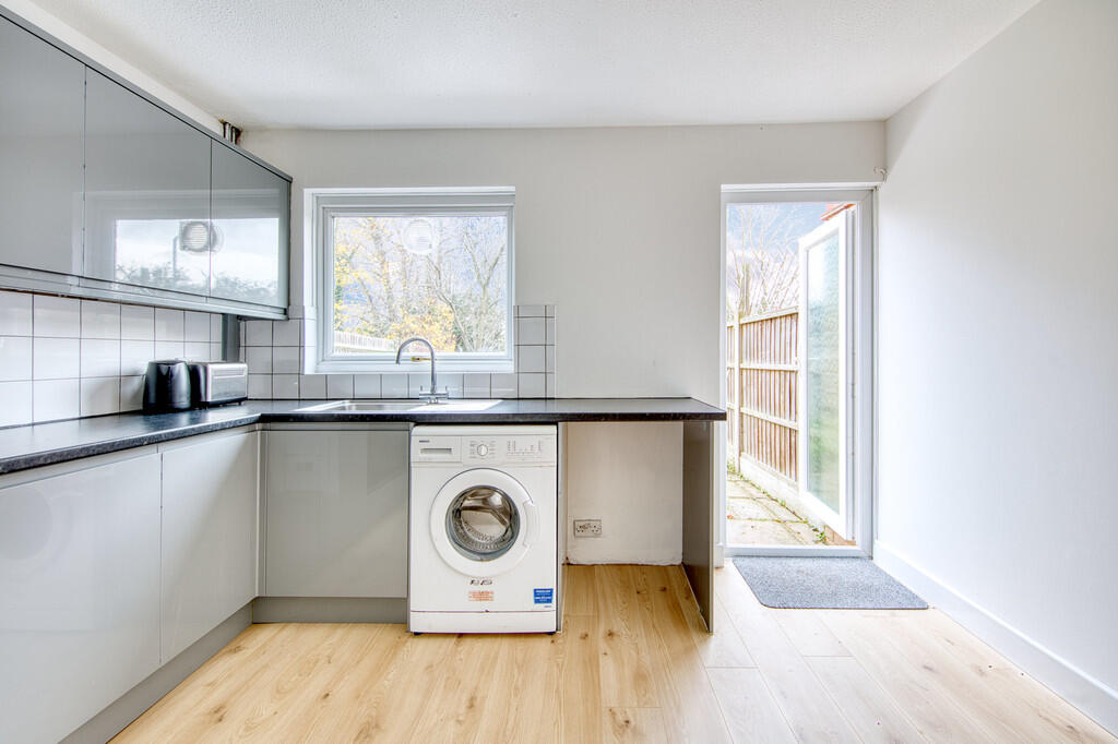 Kitchen 2