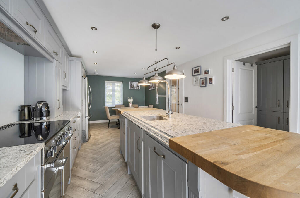 1362123-18-68dd61...