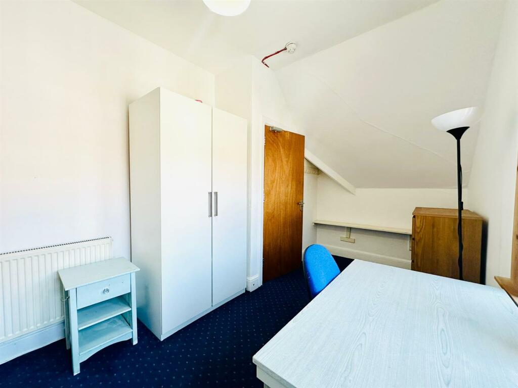 Bedroom 5