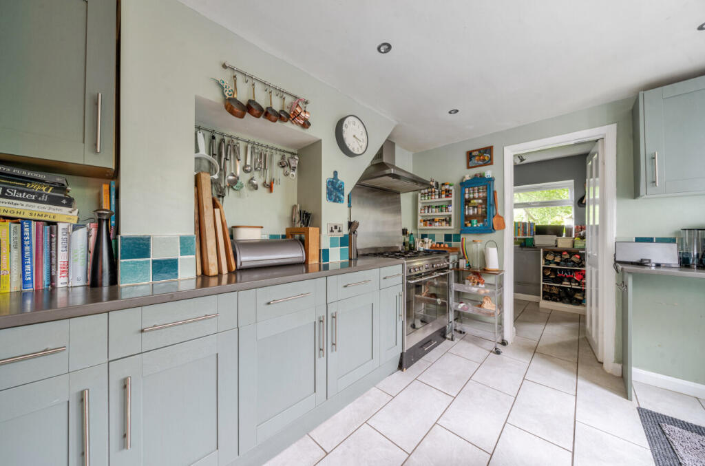 1297819-15-682e34...