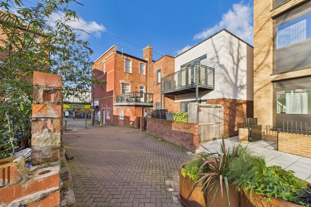 103 East Street, Bedminster, Bristol BS3 4EX | Fre