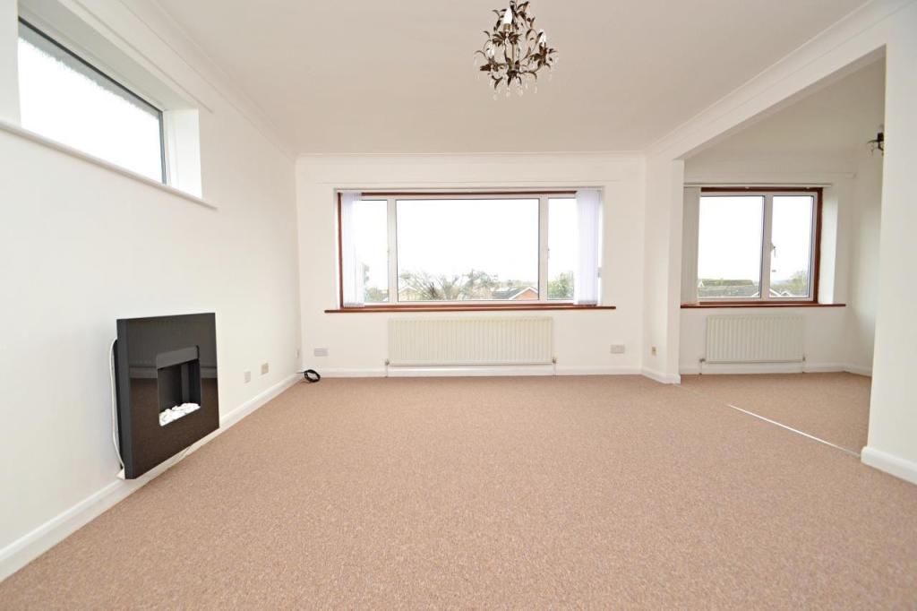 Sitting Room/Dining 