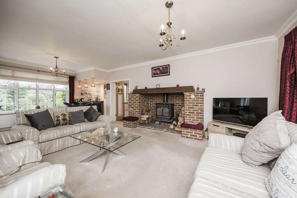 47 Bayham - loung...