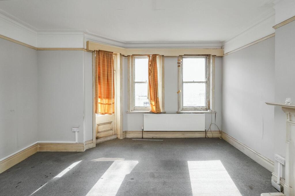60 Delaware Mansions, Delaware Road, Maida Vale, London, W9 2LJ
