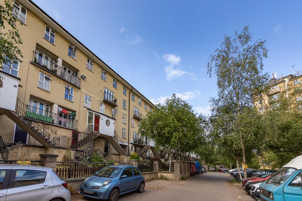 44 Saffron Court Bath BA1 6DF-13.jpg