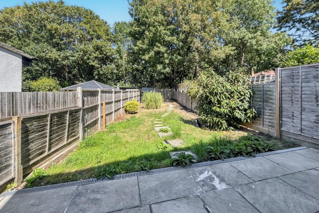 51 Greenview Avenue, Croydon, CR0 7QW