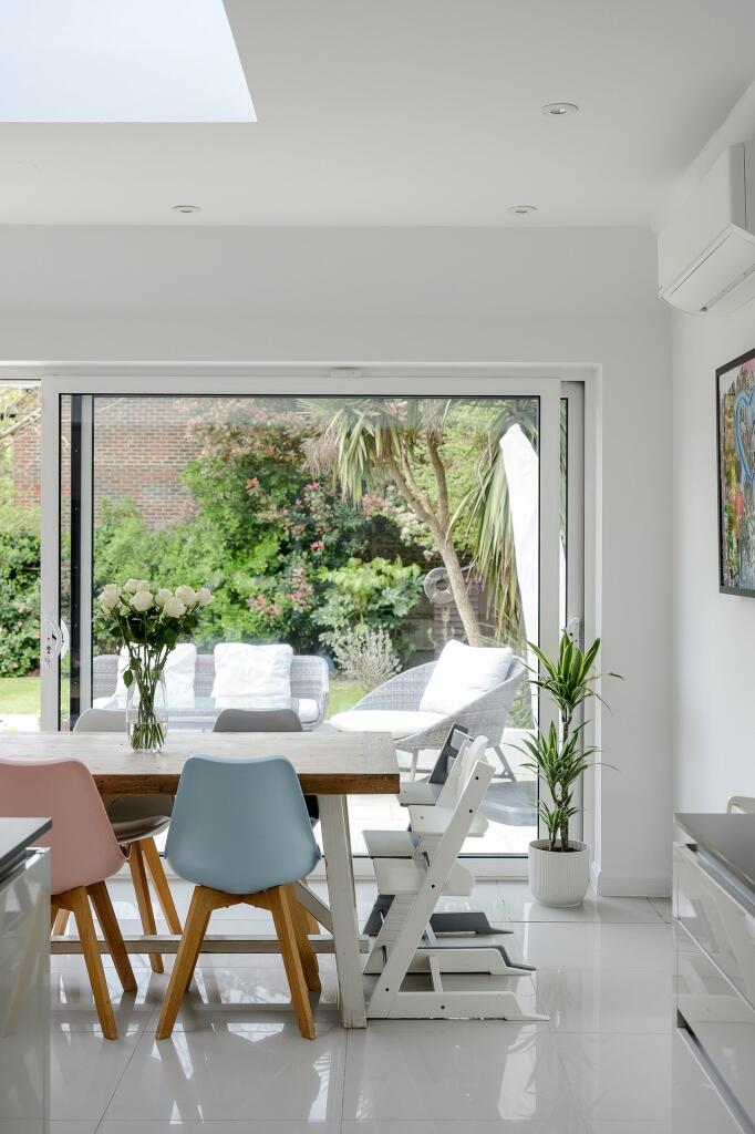 Breakfast Room