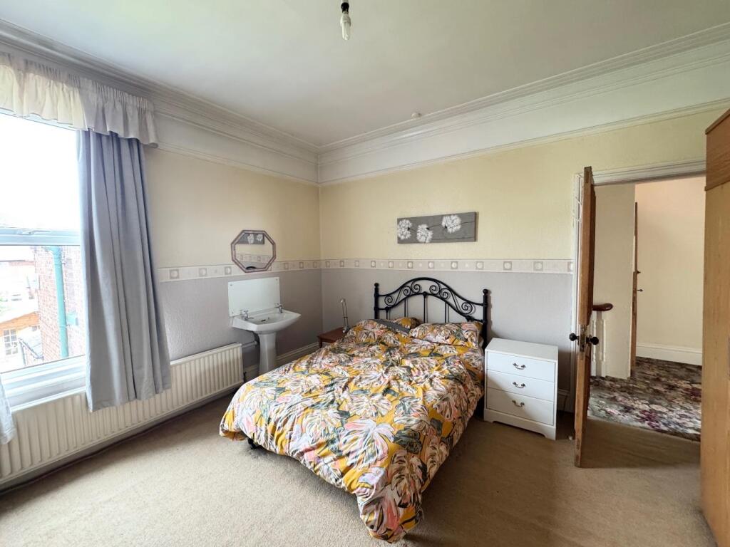 BEDROOM (FIRST FLOOR)