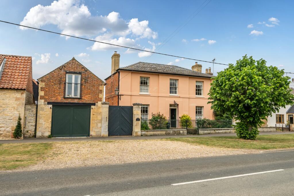 Attractive Frontage