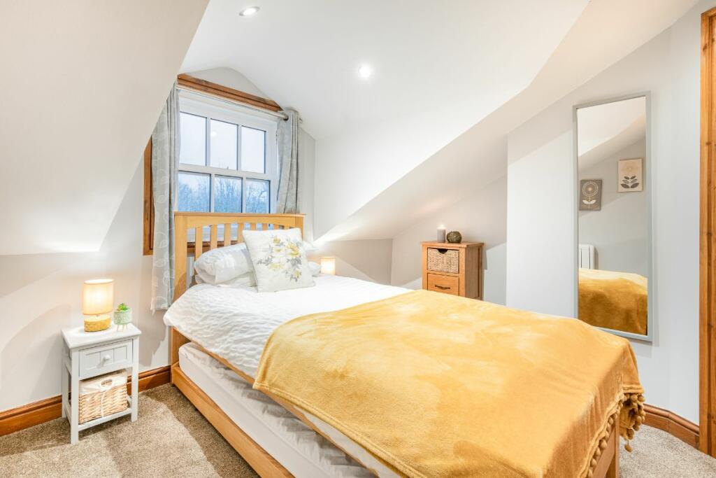 Aikrigg End Cottage - Bedroom One