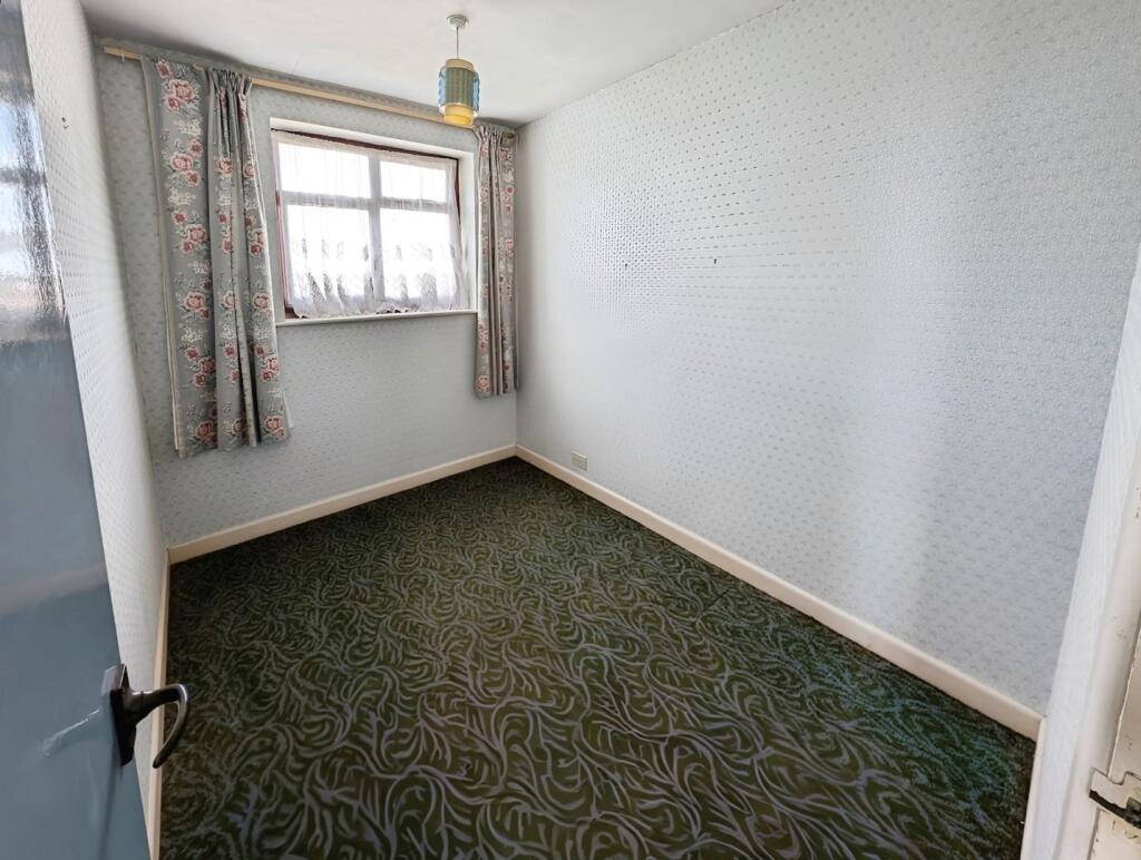 70704a72-bed 203.jpg