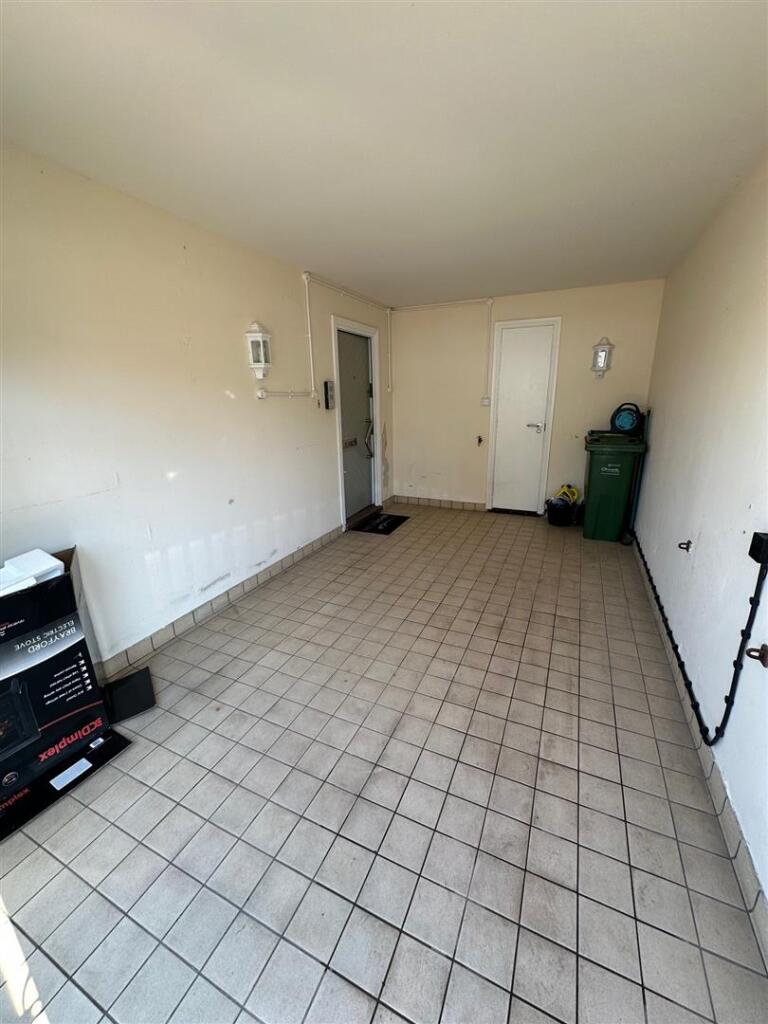 Carport.jpg