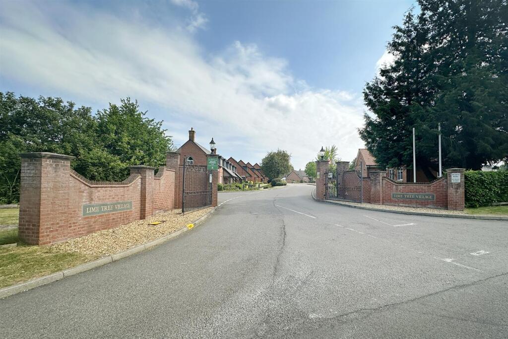 25 Marton Court, Cawston