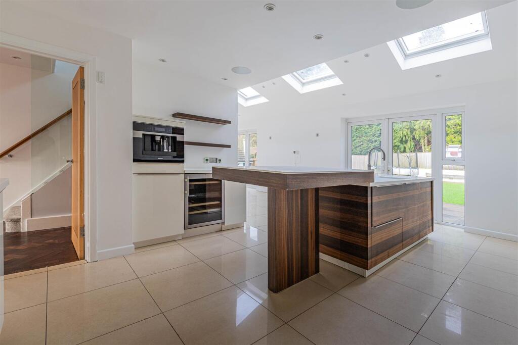 Bronwydd Close 6-12.jpg