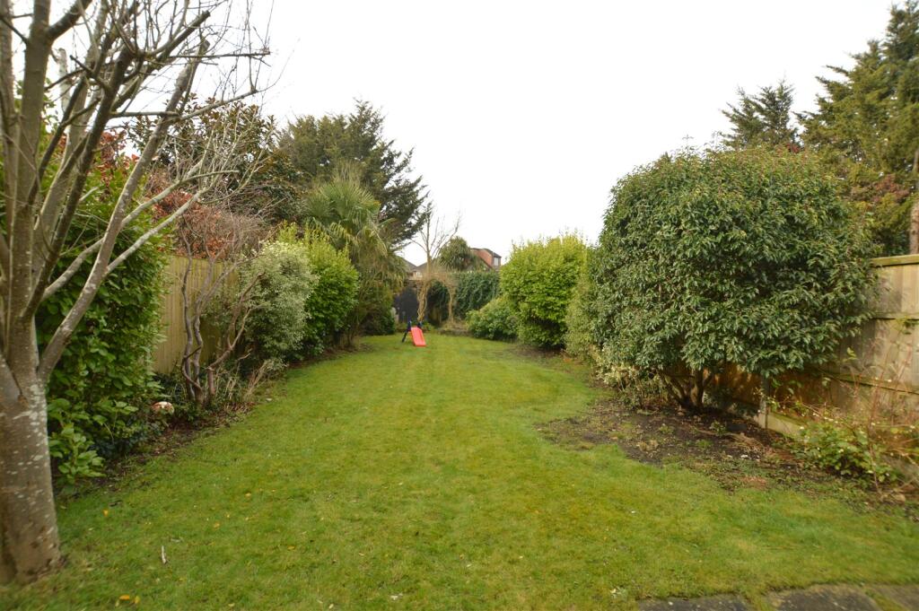 5 Millwood Road 2025 gdn.JPG