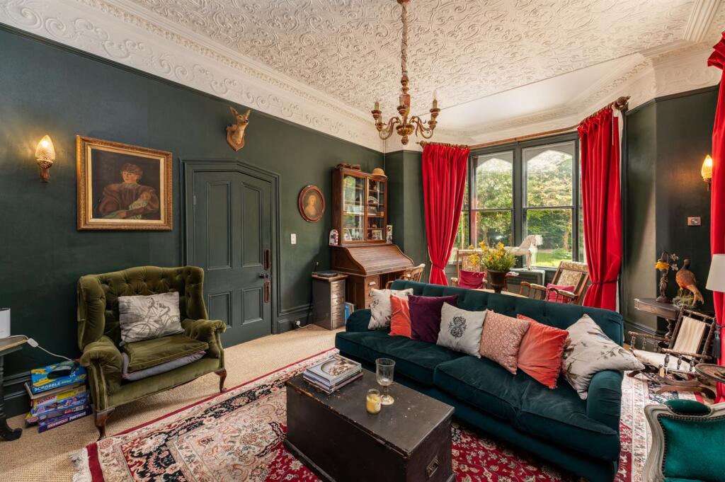 SITTING ROOM