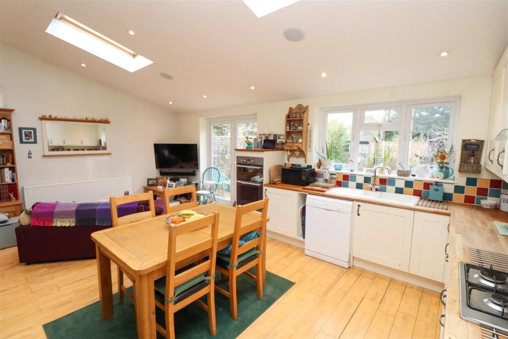 Kitchen/Breakfast/Family Room