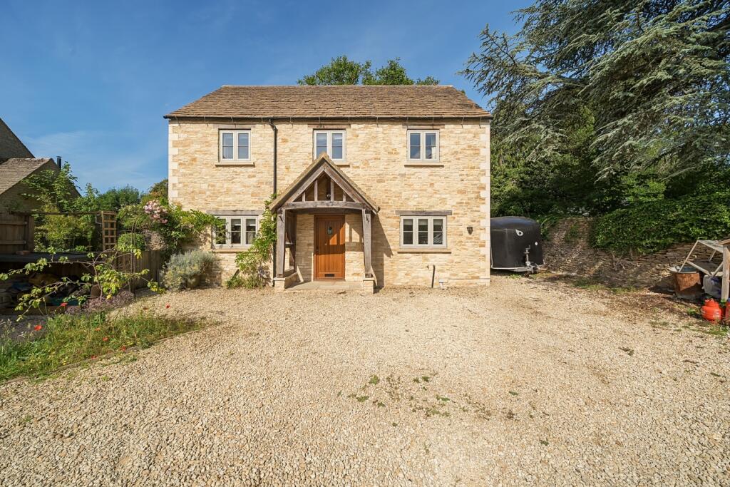 1310517-2-6852bb29db3e8