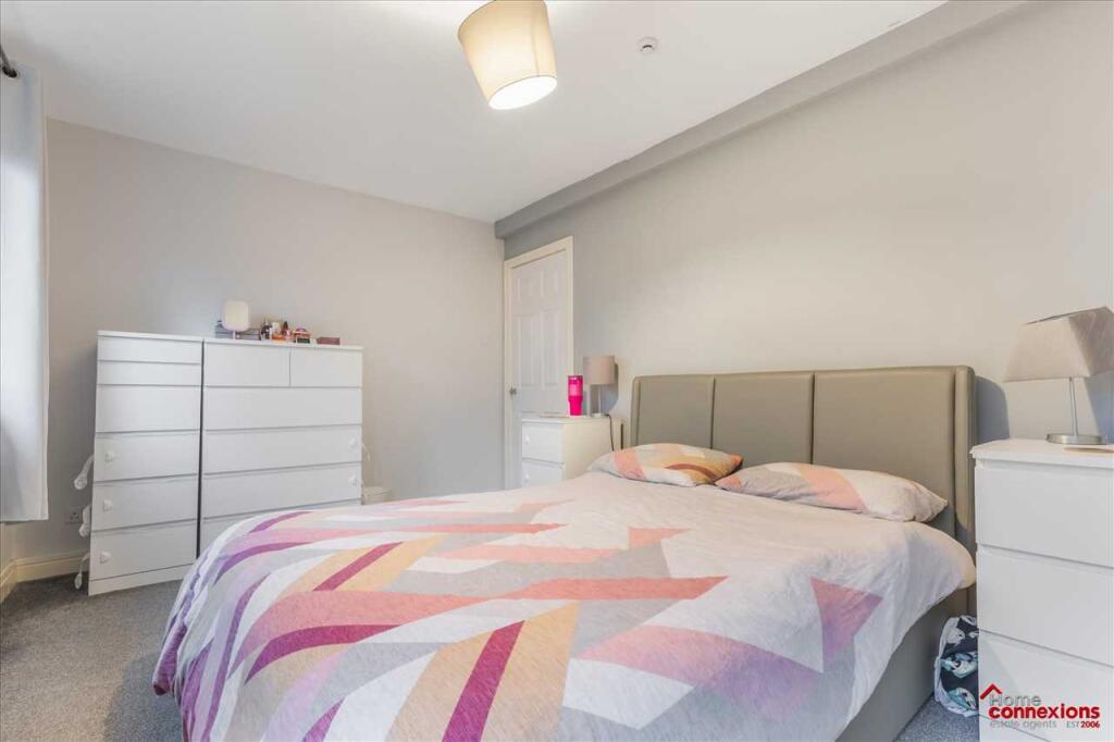 Bedroom One (2)